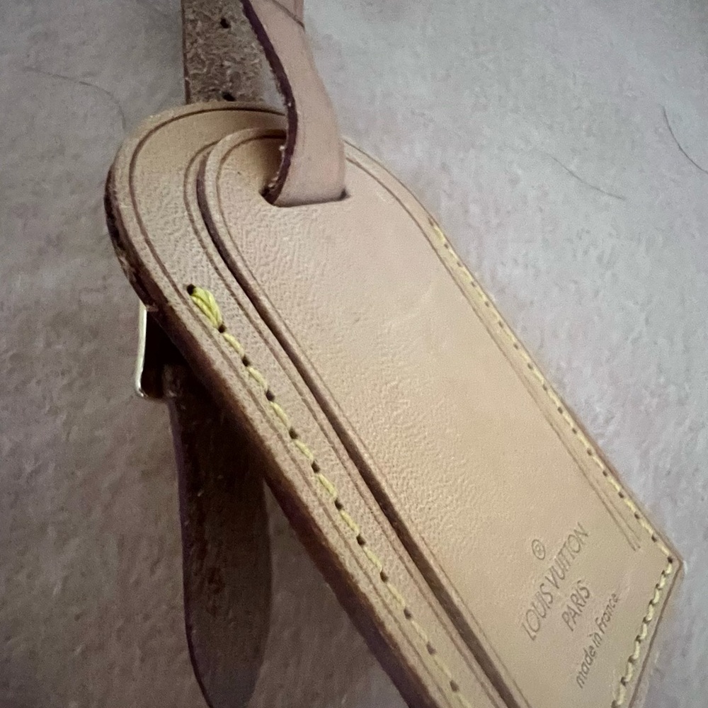 Louis Vuitton Tan Leather Tag with Yellow Stitching - Picture 4 of 4